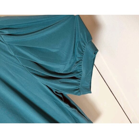 Carmen Marc Valvo Women’s Green Scoop Neck Blouse 3X NWT Plus Size - Picture 5 of 11